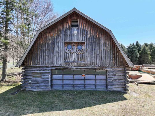 Detached Garage, Exterior