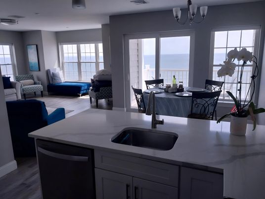 Chandelier, Dining room, Interior, Kitchen, Recessed Lighting, Water, Wood Texture Flooring