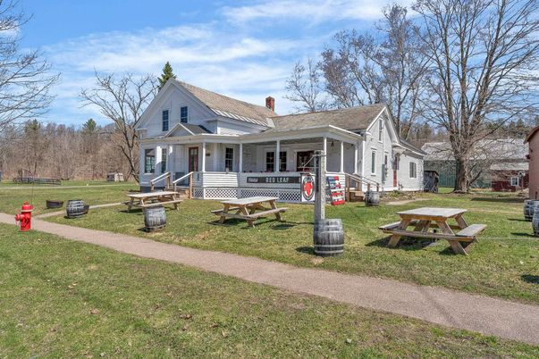 Backyard, Exterior, Facade, Queen Anne Victorian