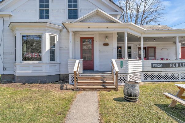 Exterior, Facade, Queen Anne Victorian