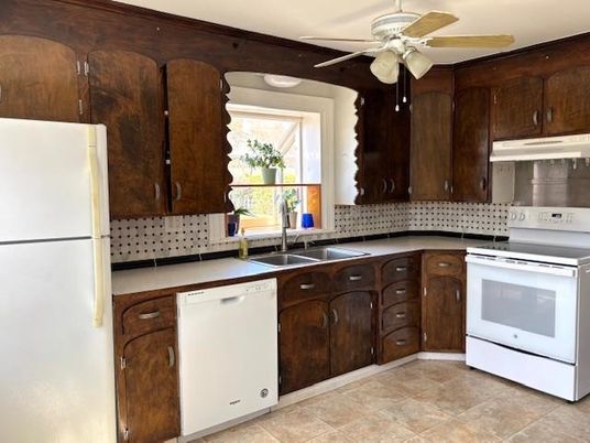 Interior, Kitchen, Tile Countertops