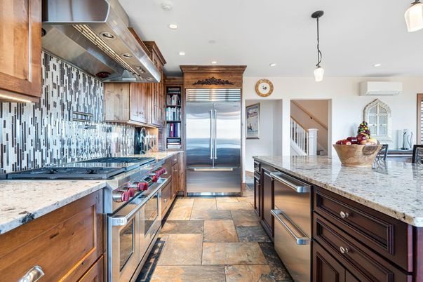 Interior, Kitchen, Pendant Lights, Recessed Lighting, Stainless Steel Appliances