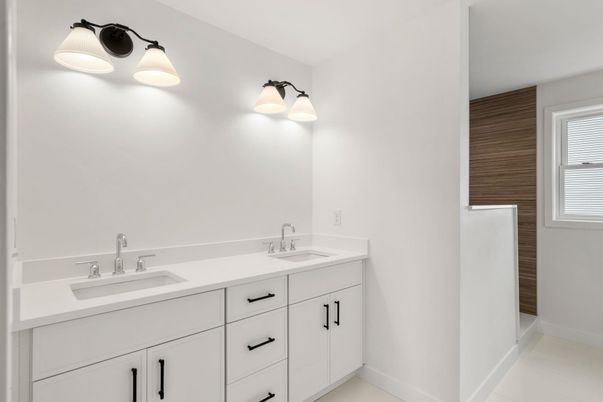 Bathroom, Dual Sink Vanities, Interior