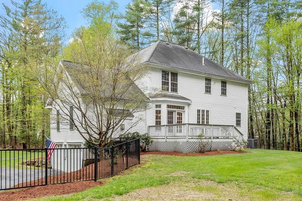 Backyard, Exterior, Facade, Queen Anne Victorian