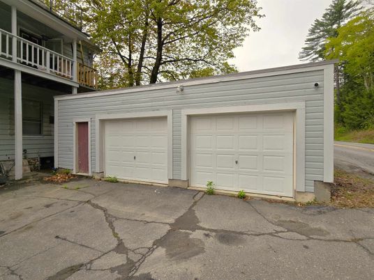 Detached Garage, Exterior