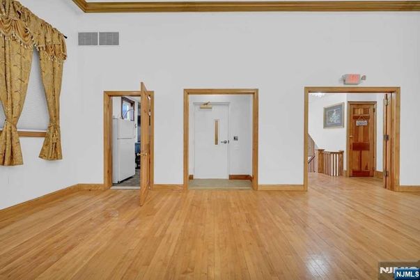 DE Listing image placeholder
