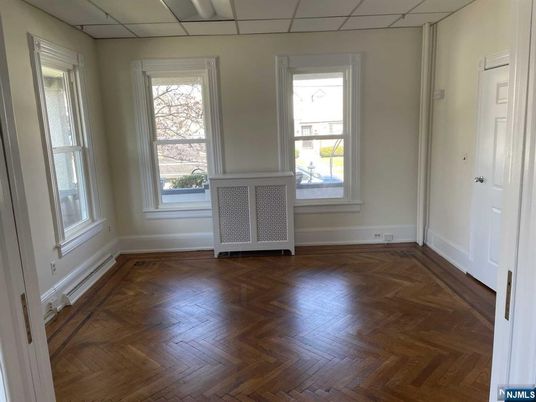 DE Listing image placeholder