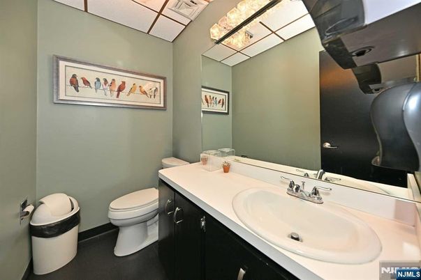 DE Listing image placeholder