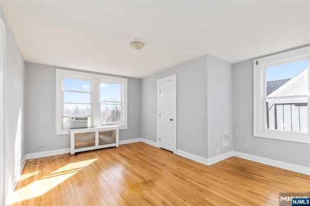 DE Listing image placeholder