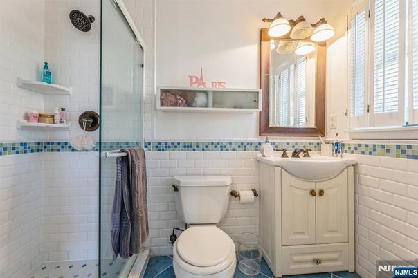 DE Listing image placeholder