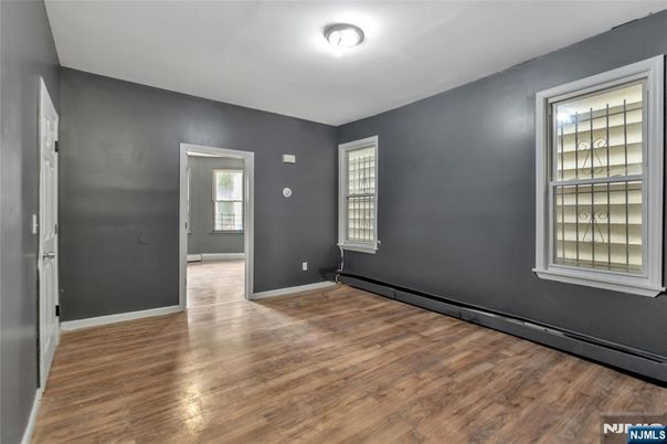 DE Listing image placeholder