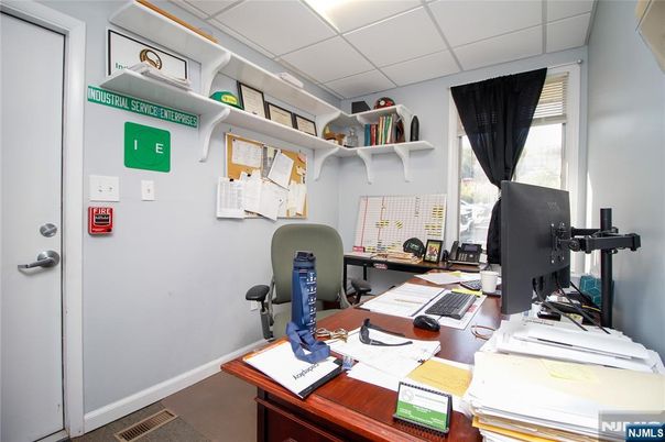 DE Listing image placeholder