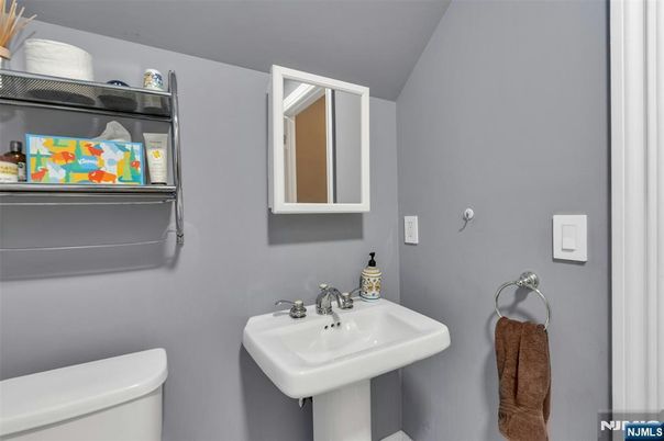 DE Listing image placeholder