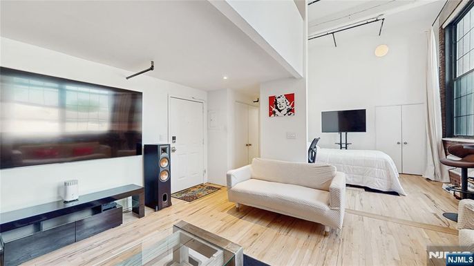 DE Listing image placeholder
