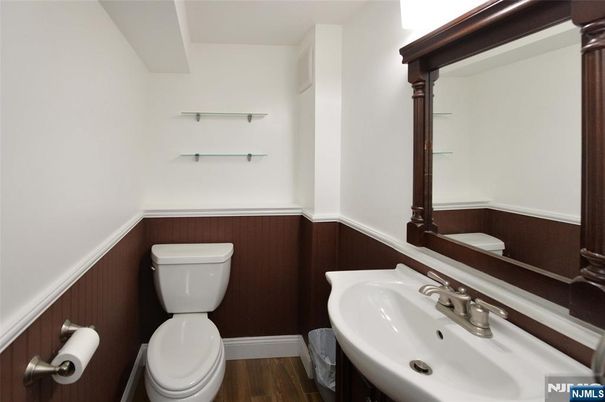 DE Listing image placeholder