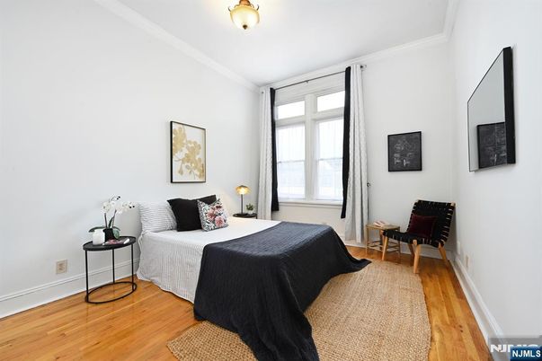 DE Listing image placeholder
