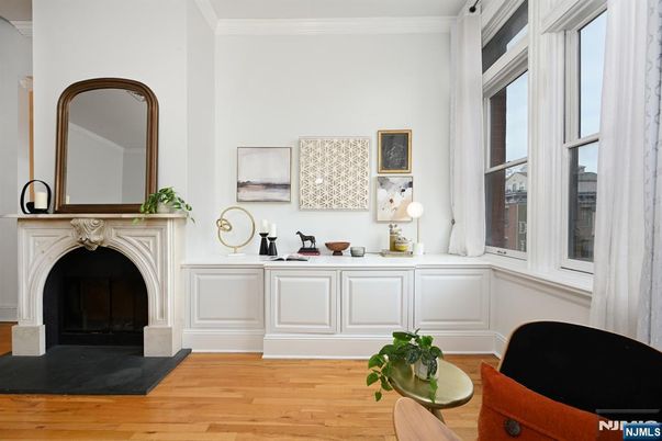 DE Listing image placeholder