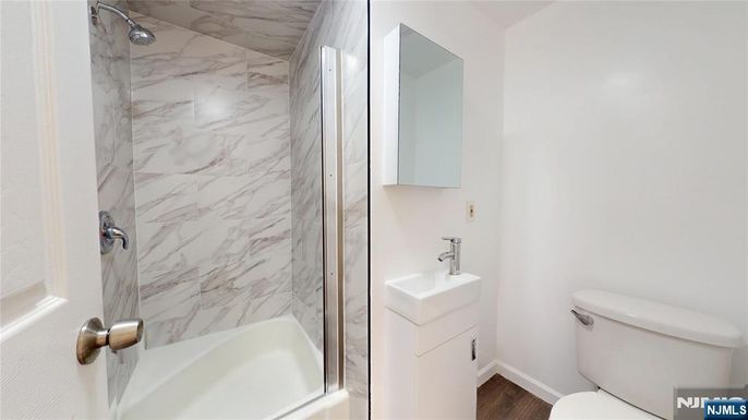 DE Listing image placeholder