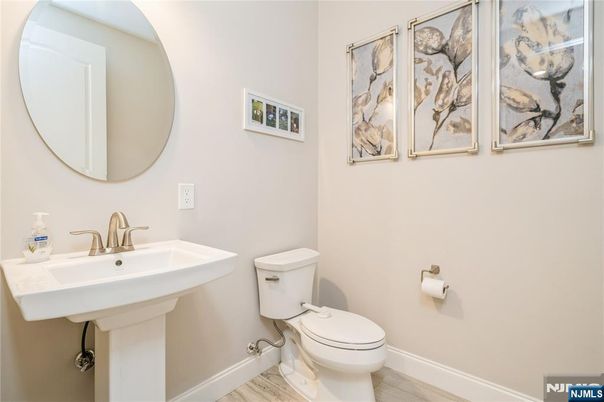 DE Listing image placeholder