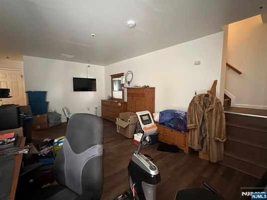 DE Listing image placeholder