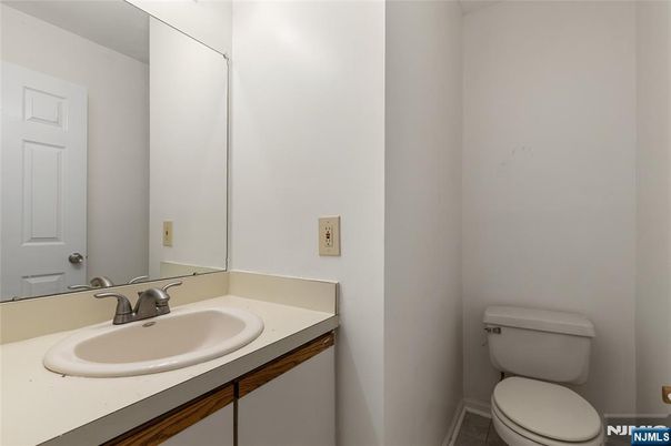 DE Listing image placeholder