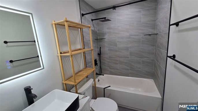 DE Listing image placeholder