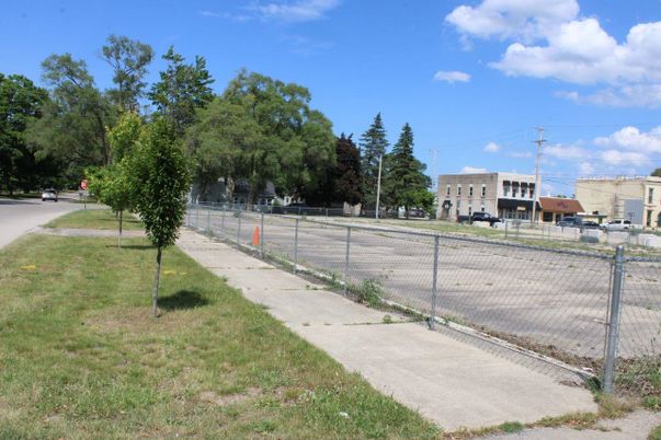 Exterior, Tennis Courts