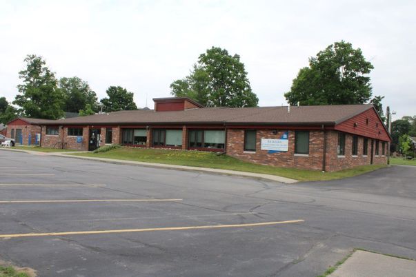 Exterior, Facade, Brick Facade, Ranch