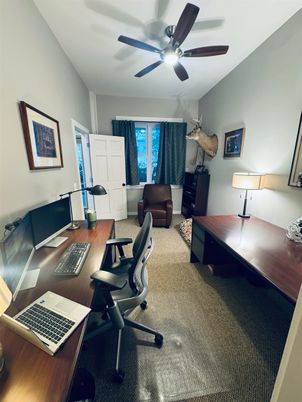 Home Office, Interior