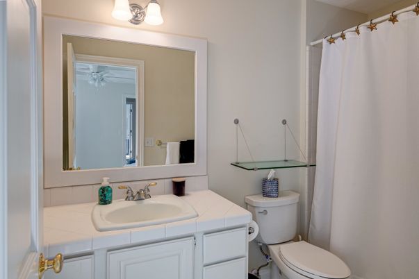 Bathroom, Interior, Tile Countertops