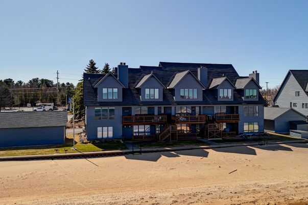 Exterior, Facade, Queen Anne Victorian