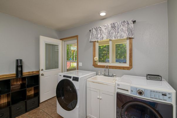 Interior, Recessed Lighting, Washer