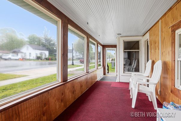 Interior, Sun Room, Water