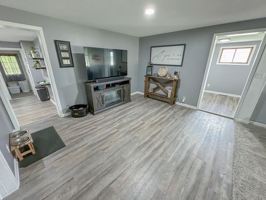 Interior, Recessed Lighting, Wood Texture Flooring