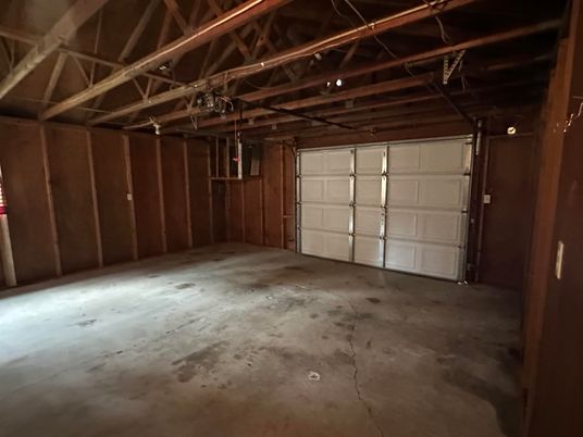 Garage, Interior, Wooden Beams, Wooden Ceilings