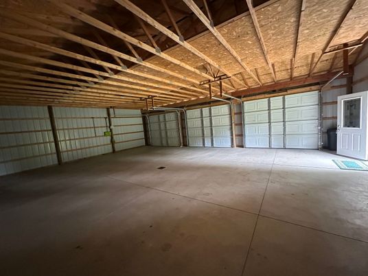 Garage, Interior, Wooden Beams, Wooden Ceilings