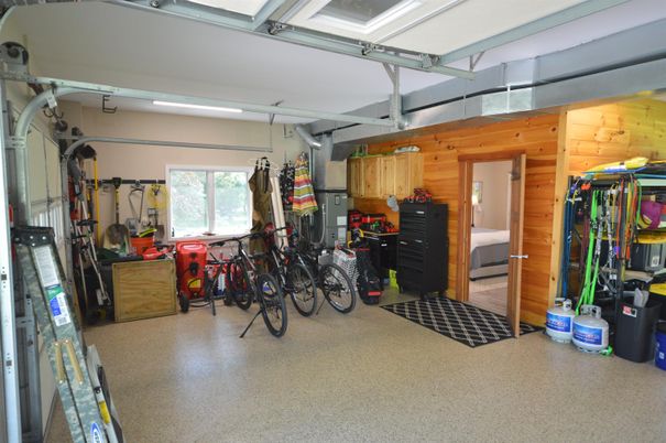 Garage, Interior, Wooden Walls