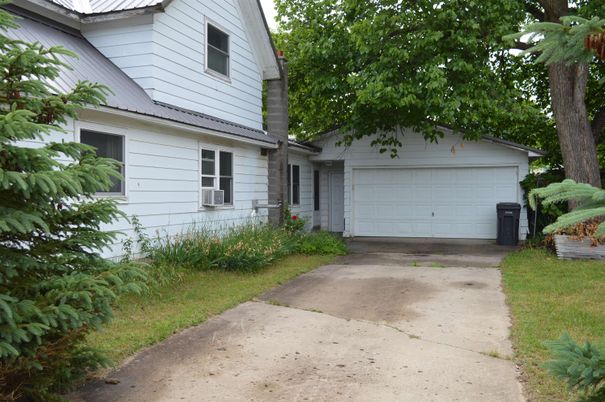 Detached Garage, Exterior