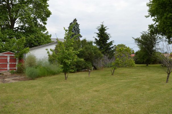 Backyard, Detached Garage, Exterior