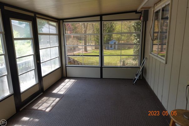 Empty room, Interior, Sun Room