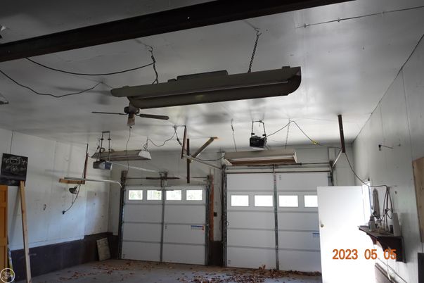 Garage, Interior
