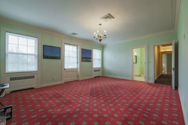 Chandelier, Empty room, Interior
