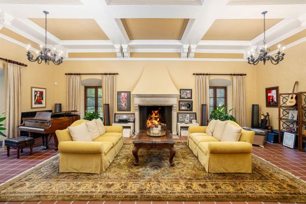Chandelier, Fireplace, Interior, Living room, Piano