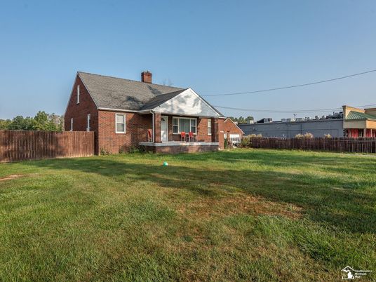 Backyard, Exterior, Facade, Brick Facade, Cape Cod