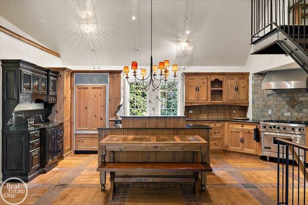 Chandelier, Interior, Kitchen, Recessed Lighting, Stainless Steel Appliances, Wood Texture Flooring