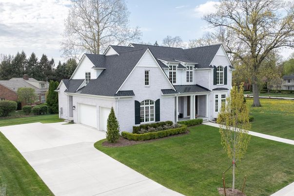 Attached, Exterior, Facade, Farmhouse