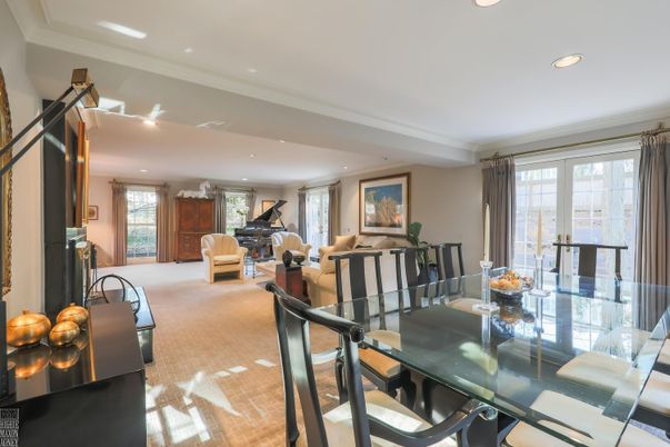Dining room, Interior, Living room, Piano, Recessed Lighting