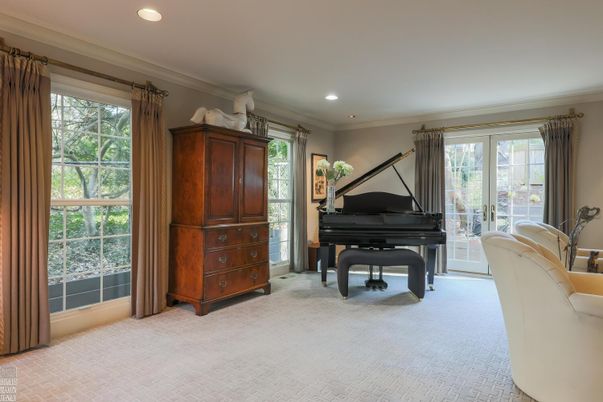 Interior, Piano, Recessed Lighting