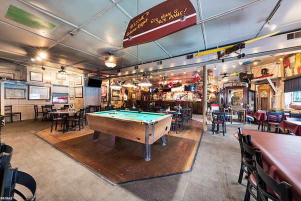 Billiard Table, Dining room, Game Room, Interior