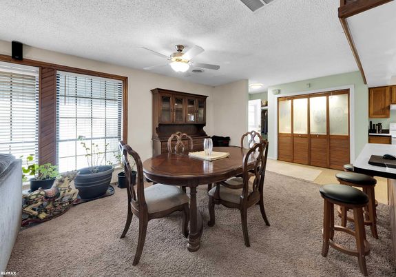Dining room, Interior